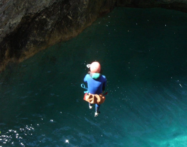 Salto desde un nivel superior.jpg